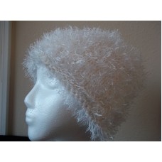 Hand knitted fuzzy & warm beanie/hat  white  eb-78514356